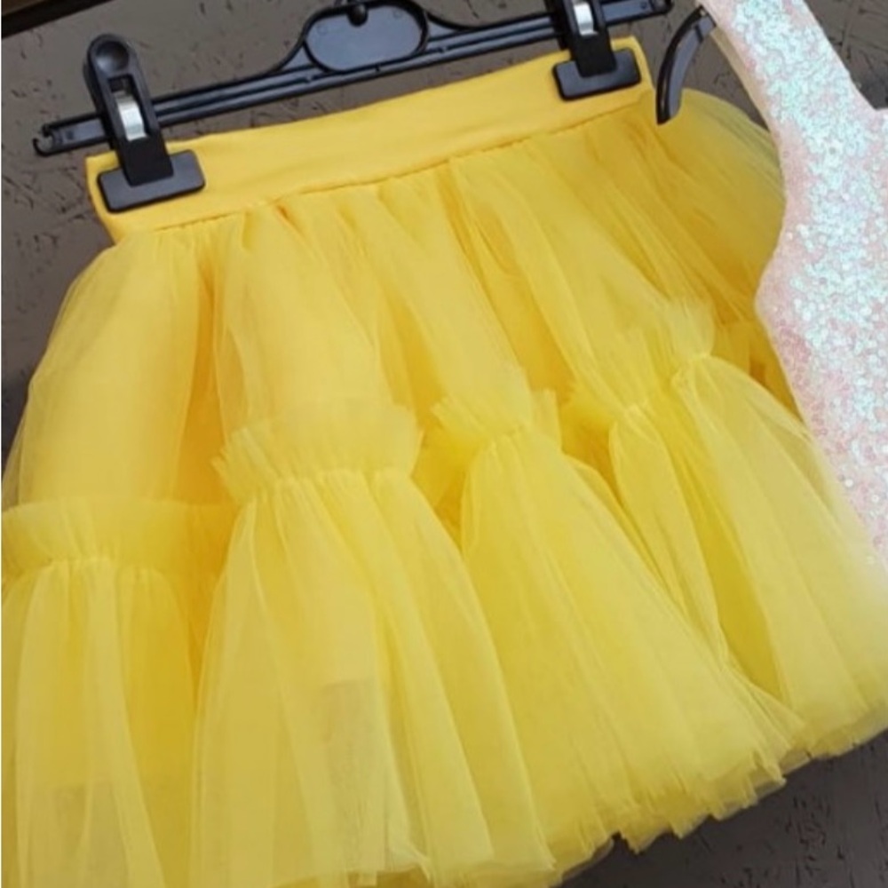 Yellow tulle tutu . Super fluffy and so cute